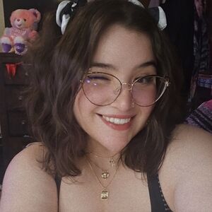 Meet your Posher, Monica